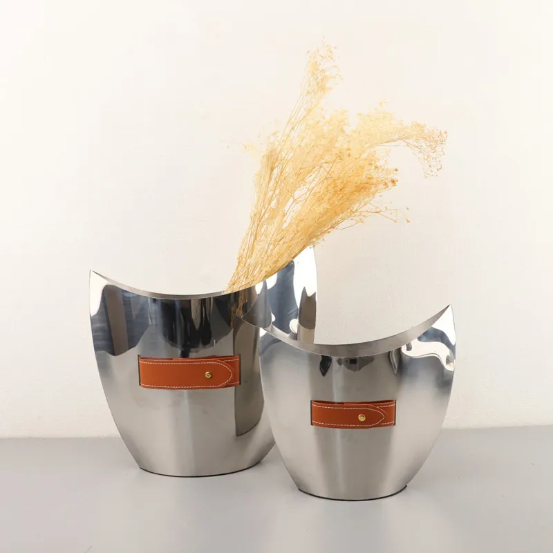 Vaso curvo in acciaio inossida - Ice Bucket Silver recensione e prezzo